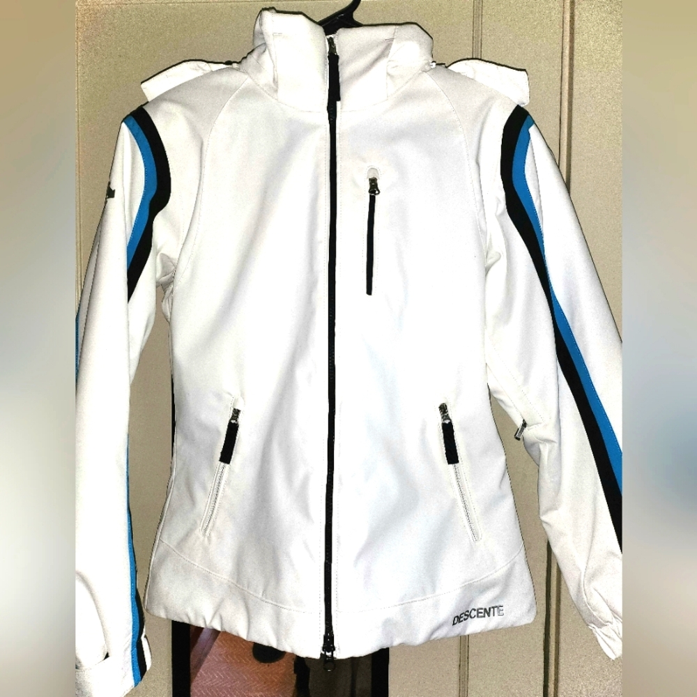White DESCENTE Ski Jacket Size 38